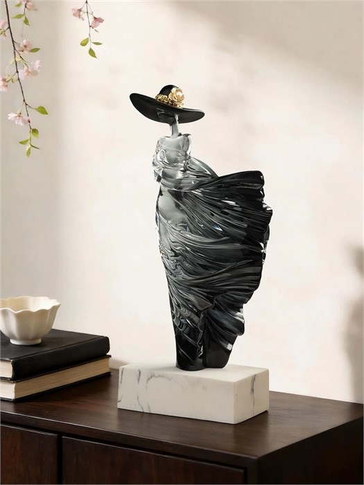 Дизайнерская интерьерная статуэтка «Grace» 10271 - Onlainsale HOME
