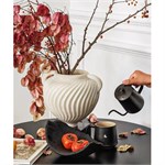 Дизайнерская ваза-амфора на мраморном подиуме Antique Spiral 10207 - Onlainsale HOME
